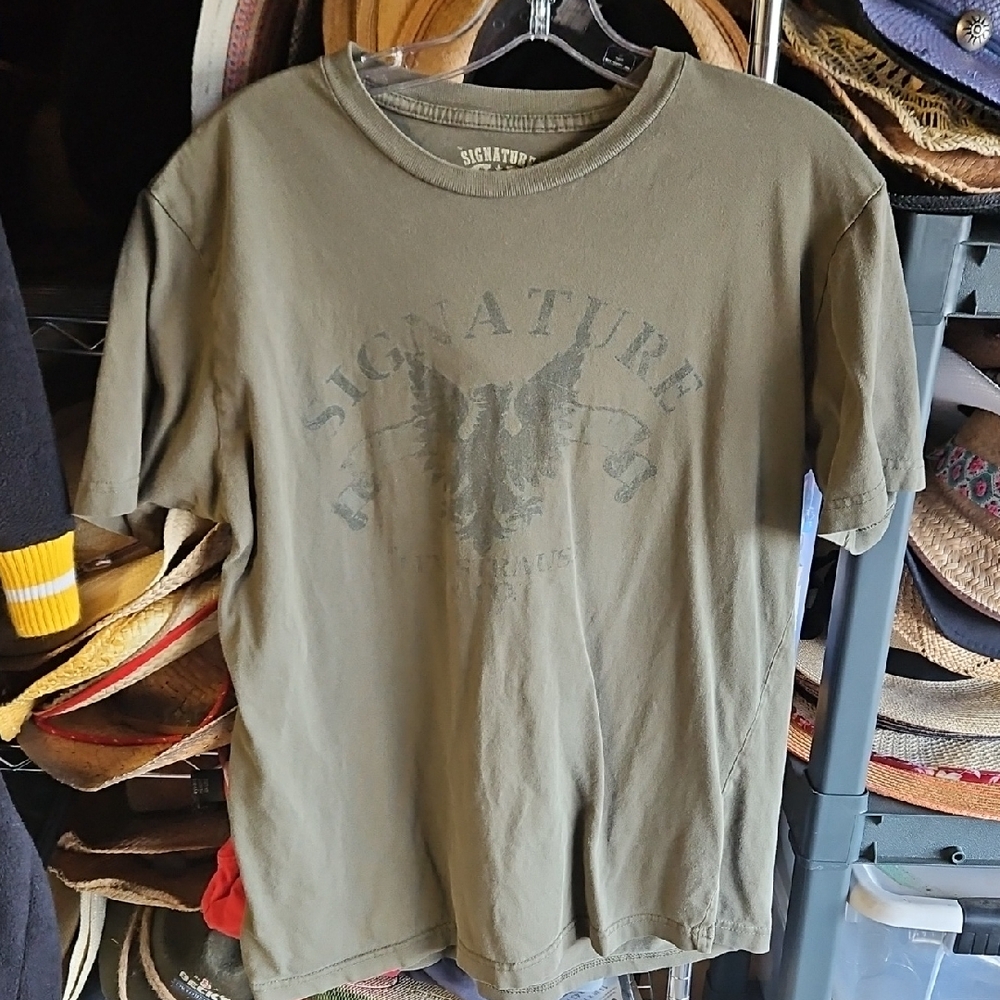 🌟3/$25🌟 Signature Men's Large Olive Green T-Shirt Levi Strauss & Co